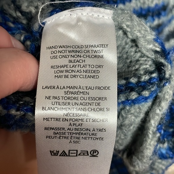 Urban Outfitters size Large Gray, Blue, and Black Striped  Button-down Cardigan - Picture 9 of 9